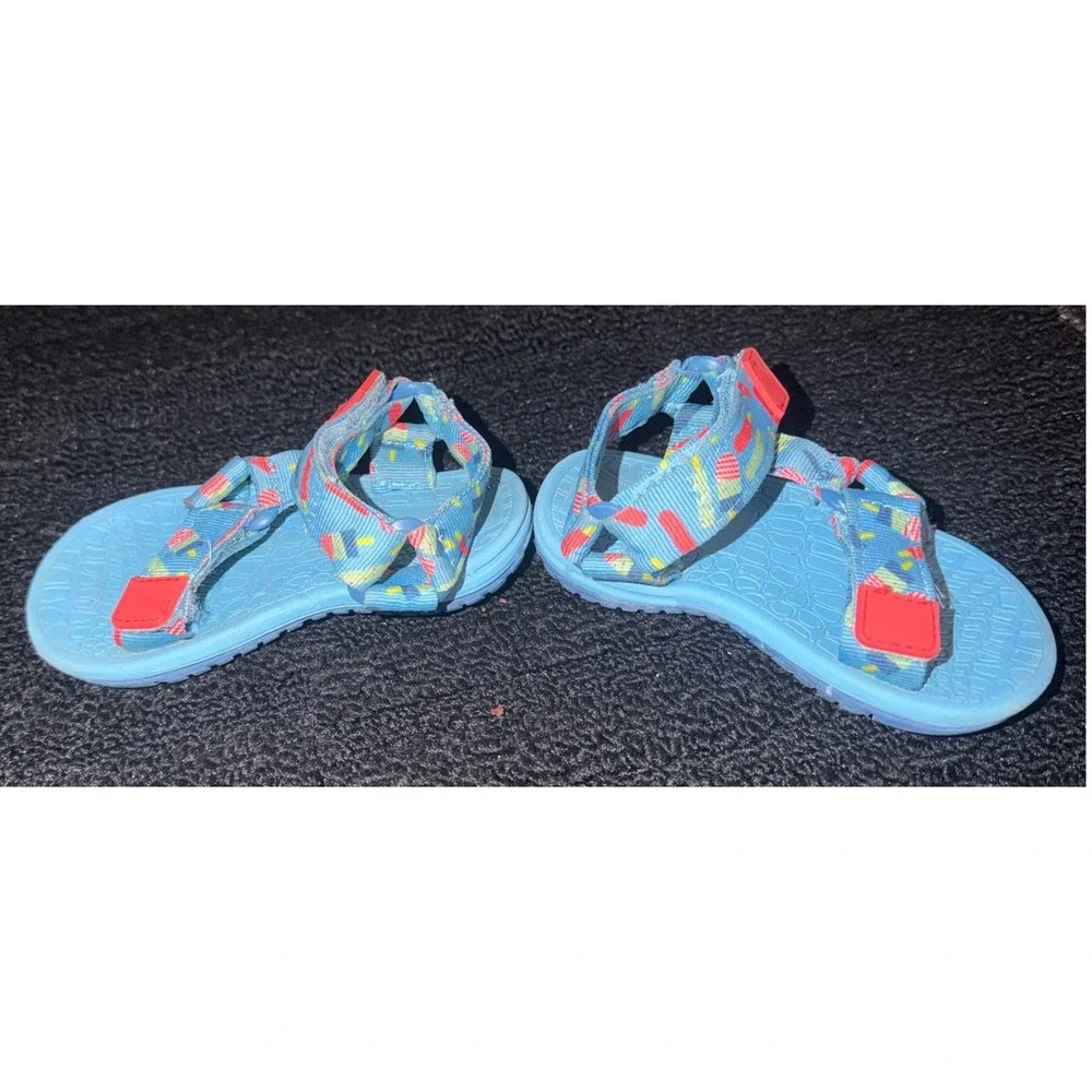 Cat & Jack Vanya Easy Closure Strap Ice Cream Patten Sandals Size 5